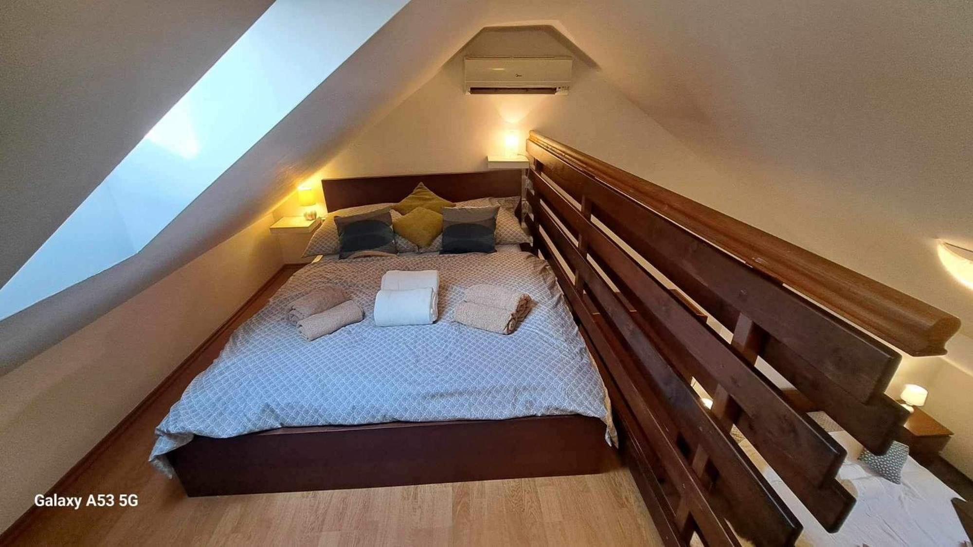 Viktoria Apartman Gyula Exterior photo